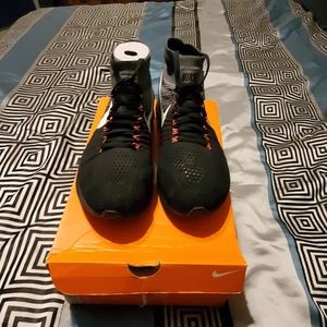NIKE ZOOM ALL OUT FLYKNIT SIZE 12
